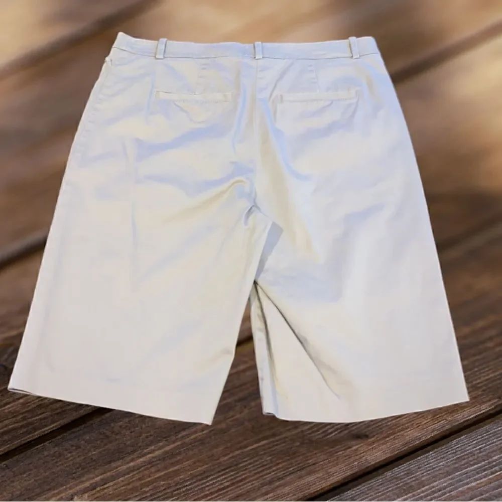 Liz Claiborne New York Jackie Flat Front Women’s Shorts Size 6